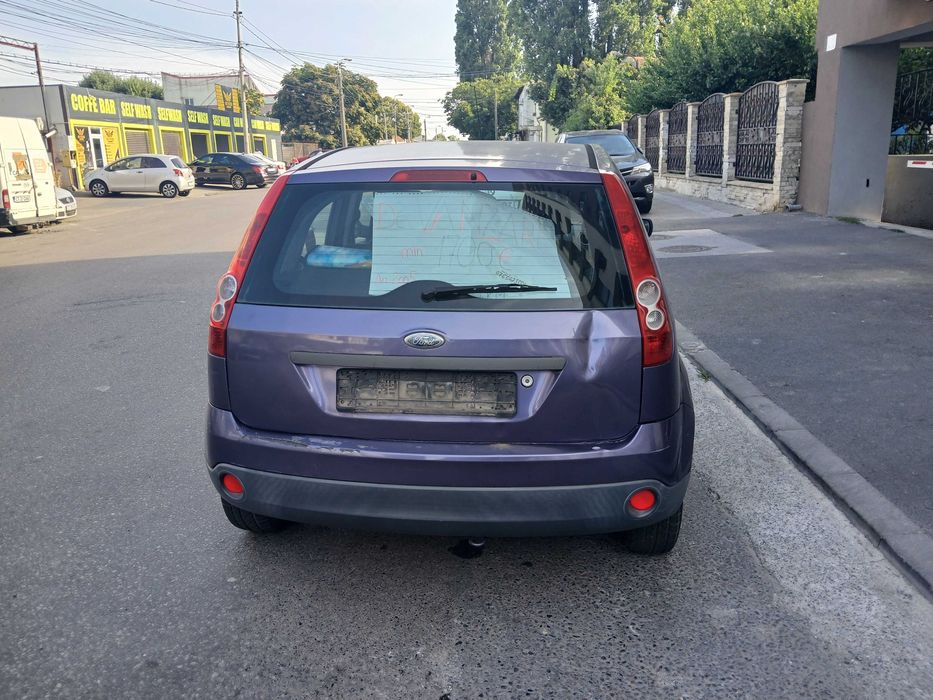Vind autoturism FORD FIESTA