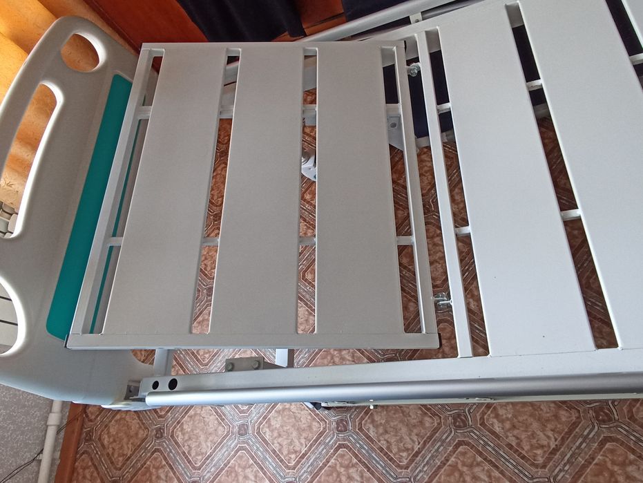 Кровать медицинская