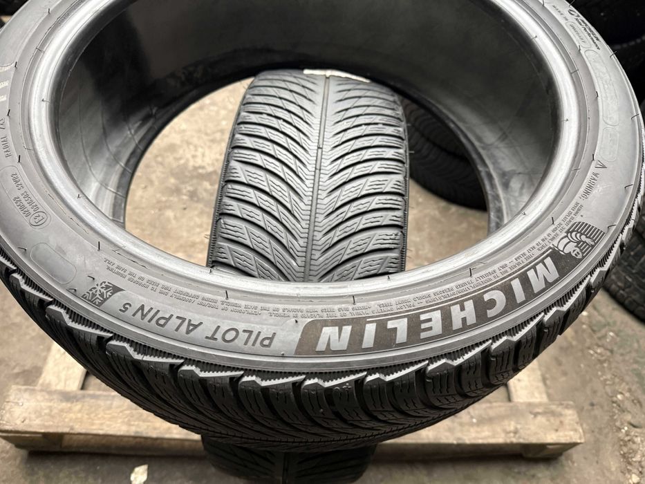 2x Anvelope Iarna 235/40 r19 - Michelin Pilot Alpin 5