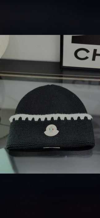 Fes Mncler, model 2027, unisex