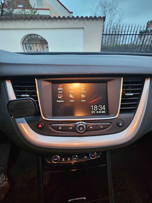 SUV Opel Grandland X Turbo 2019 1.2