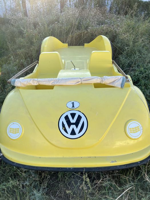 Катамаран педальный