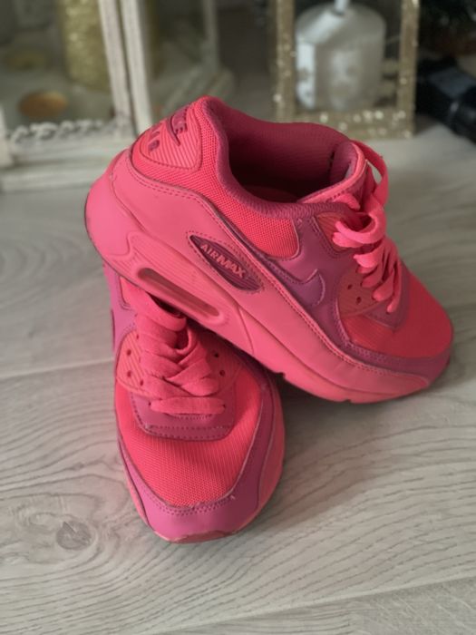 Маратонки циклама Nike