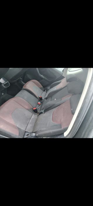 Piese   ușa bara fata spate  faruru  haion planșa bord stopuri caseta direcție ceasuri bord geam macara planetare egr compresor jug  stop Seat alteea