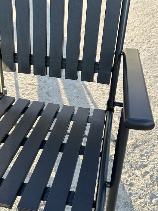 Сгъваем стол – метал и пластмаса – черен