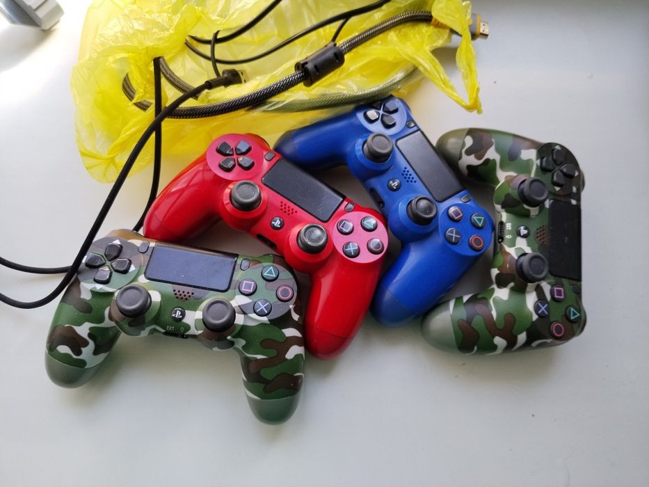 Продам Sony PlayStation 4 Slim
