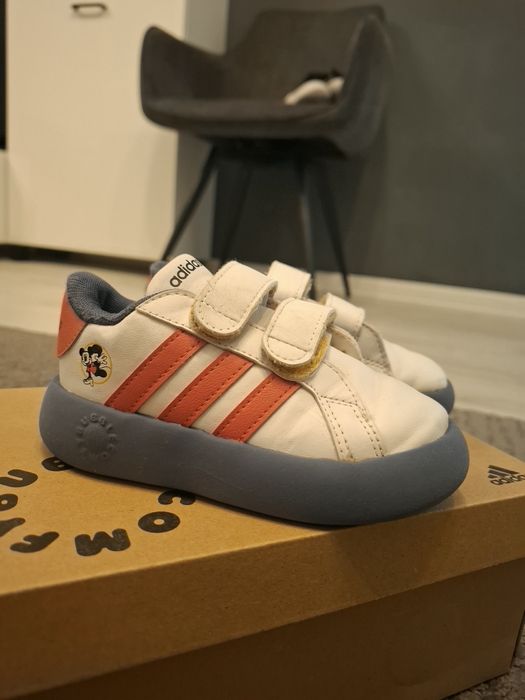 Детски маратонки adidas 25 размер