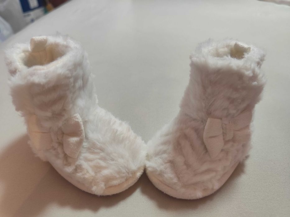 Декоративни бебешки обувчици