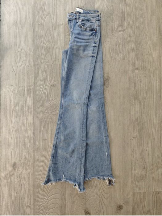 Различни модели дънки Zara