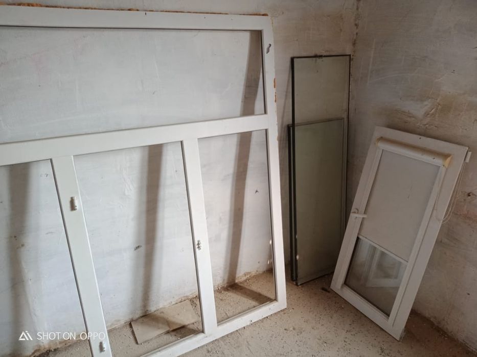 Оконная рама пластиковая