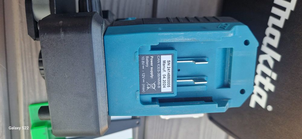 Makita pistol cuie,nivela cu linii