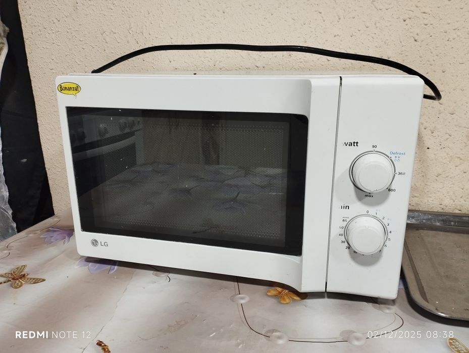 LG mikravalnofka 20 litr