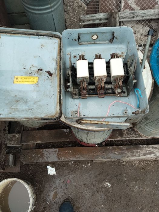 Рубильник щит электрически продам