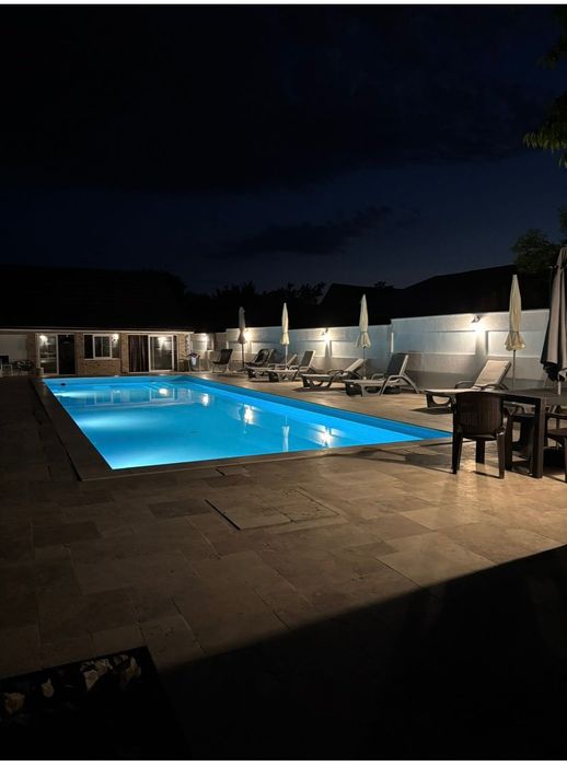 Casă cu piscină în  Seusa Ciugud