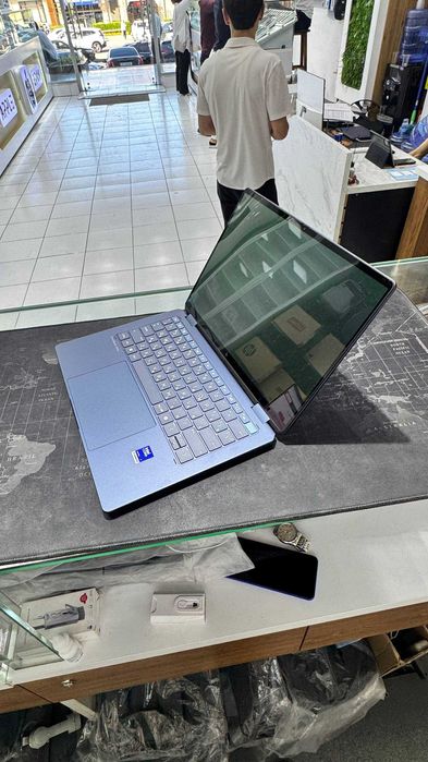 Hp OmniBook Ultra flip