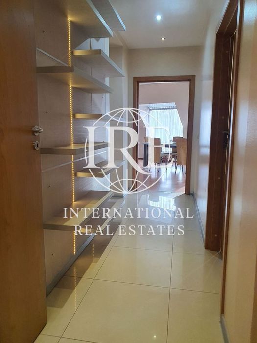 Продава се Четиристаен апартамент в Варна, Колхозен пазар - 130 кв.м за 2385 €/кв.м - Снимка #4