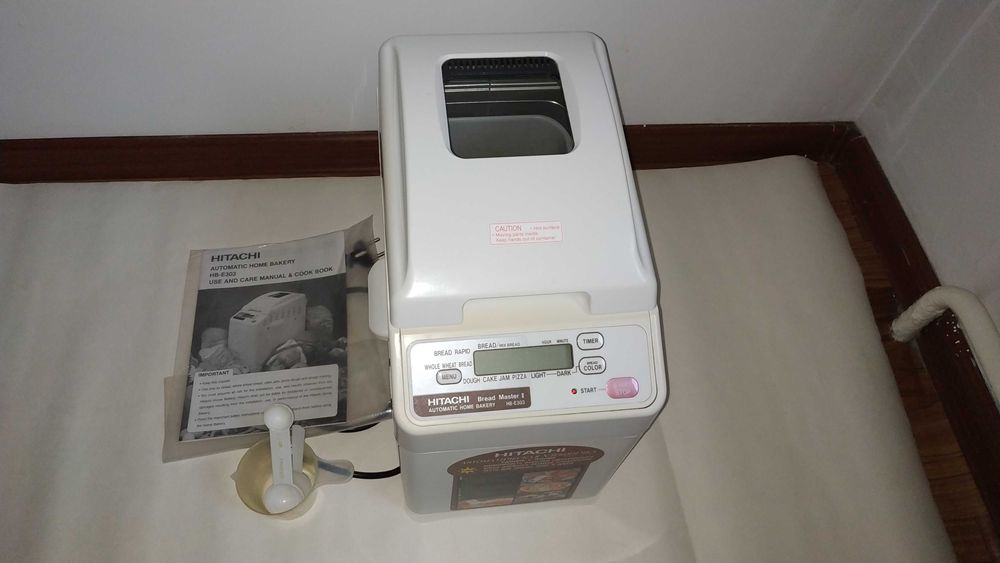 Хлебопечка HITACHI HB-E303