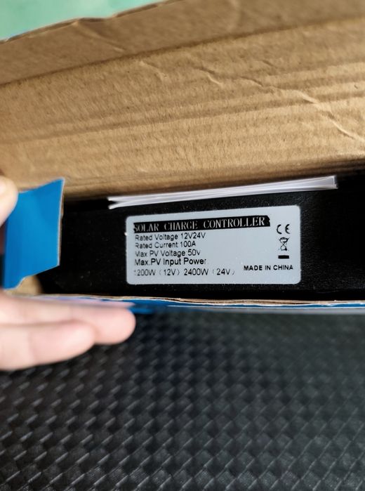 Regulator tensiune panou solar 12v/24v 100A