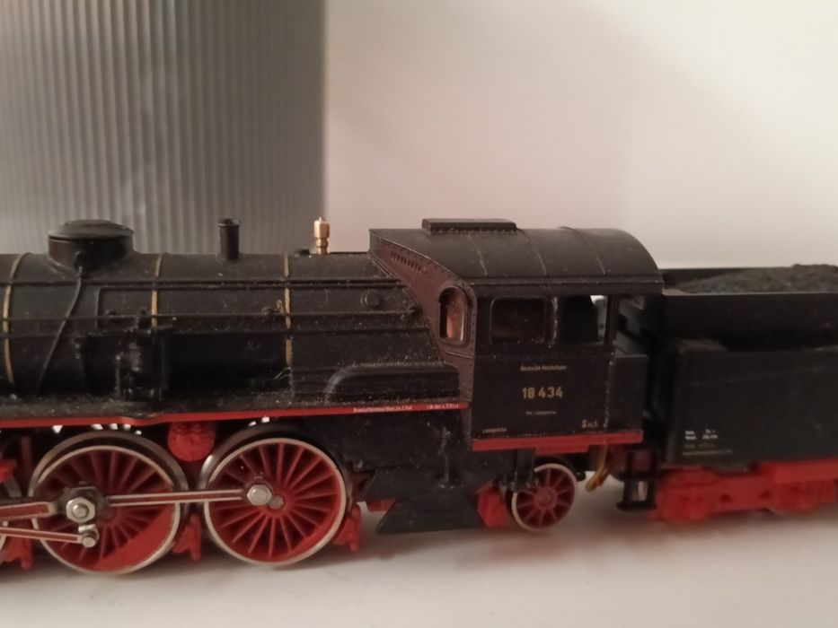 Locomotiva trenuleț marklin 18 434 in stare f buna AC analog