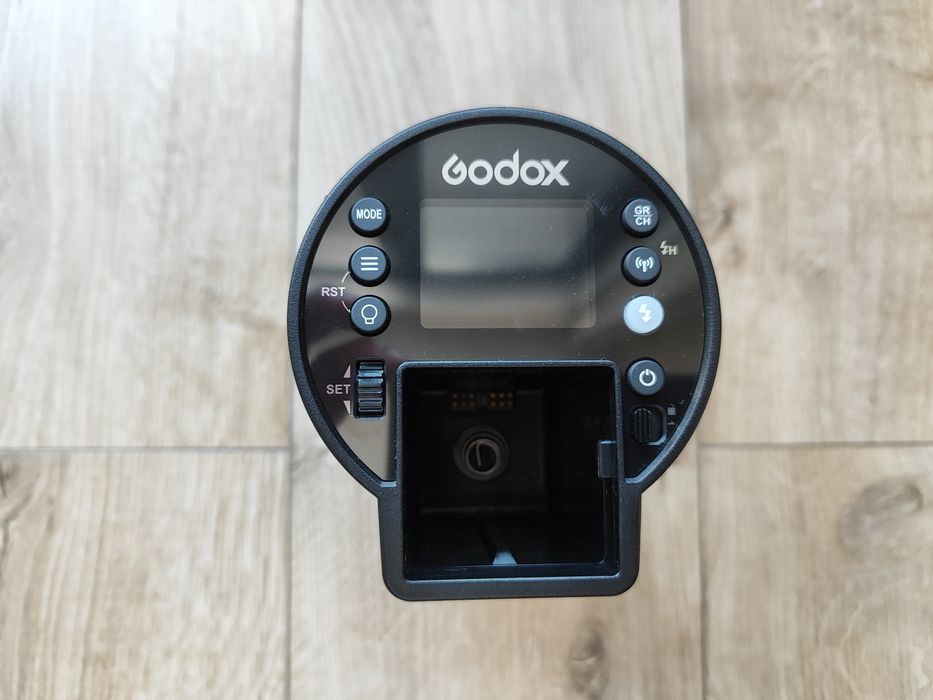 Светкавица Godox ad300 pro