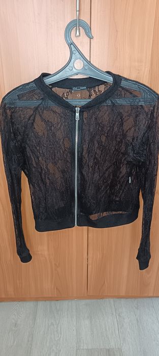 Продам кофточки черные