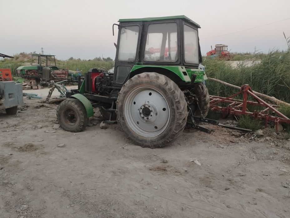 Ттз80 4аек трактори сотилади