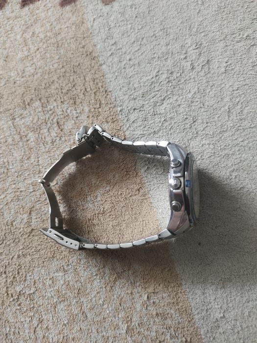 Продам часы хорошие