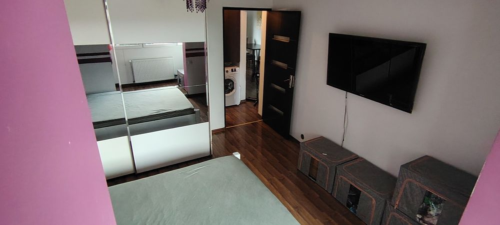 De închiriat ap 3 camere