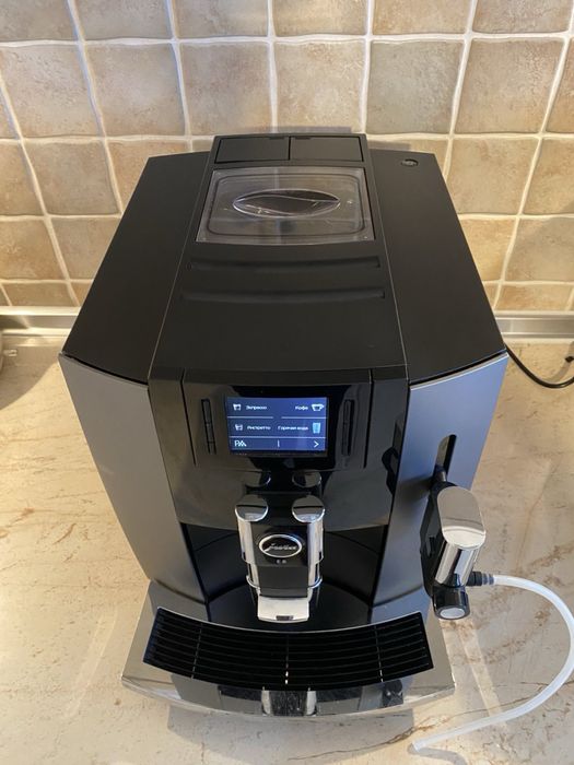 Кафемашина Jira E8
