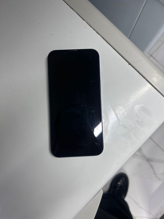 iPhone 14 темно синний цвет