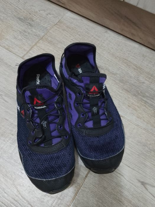 Маратонки REEBOK