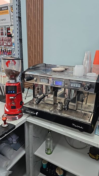 Продам кофемашину