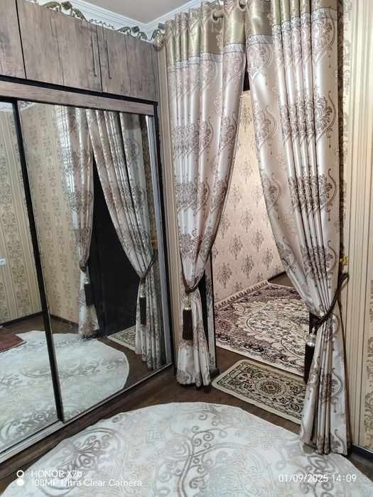 Guliston shahar 6 mavzeda ijaraga 2 xonali  uy beriladi