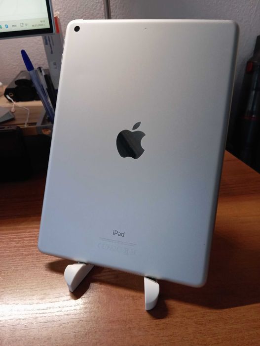 Таблет Apple iPad 5gen 9.7" 32GB