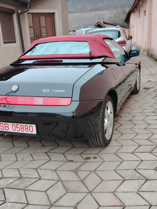 Alfa Romeo spider 916 decapotabila