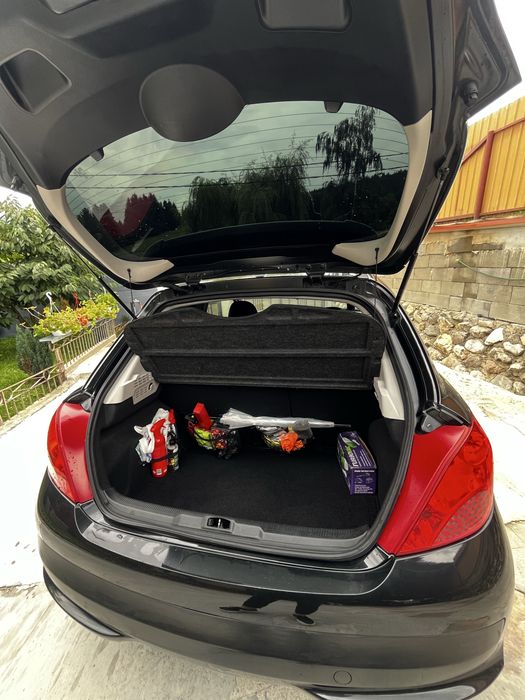 Peugeot 207 2009 1.4 hatchback