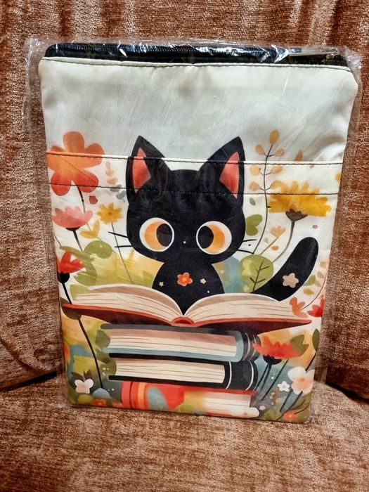 Текстилни калъфи/Подвързии за книги/Дрешка за книга/Подарък/НАМАЛЕНИЕ*