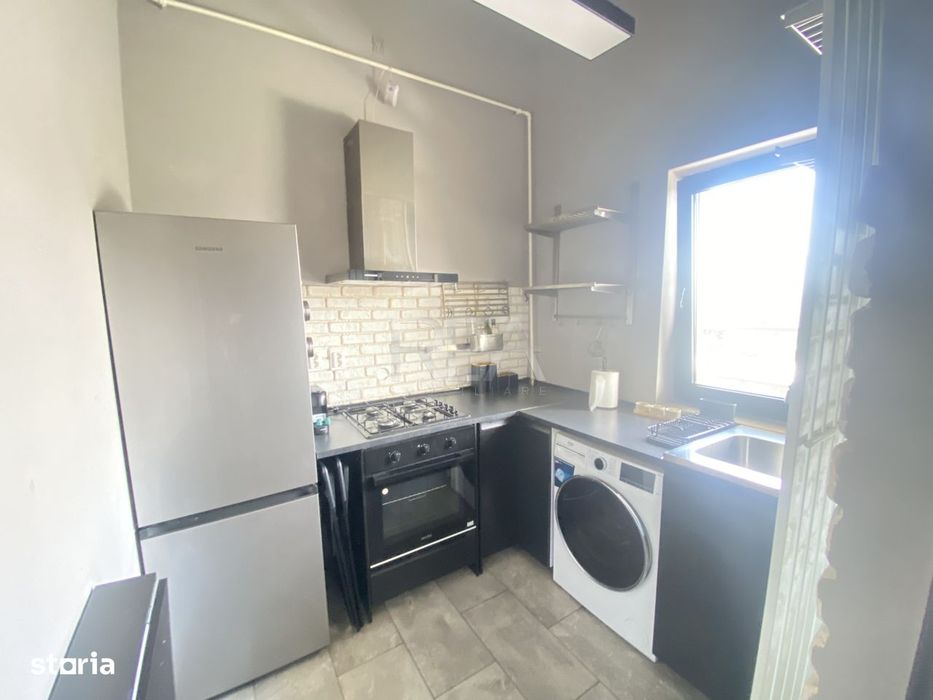 2 Camere-Decomandat-  Ion Campineanu/Sala Palatului/Ideal Pentru Inves