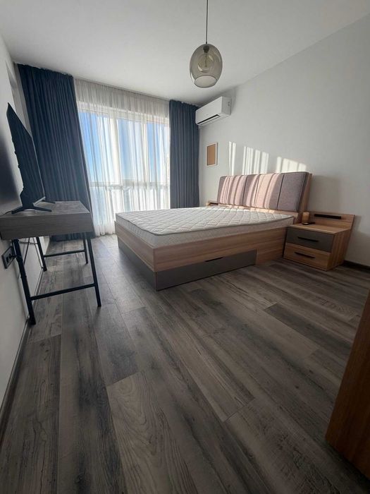 Тристаен обазаведен апартамент с гараж под наем !