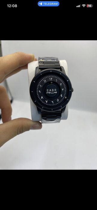 Часы продается в хорошем состоянии все новые