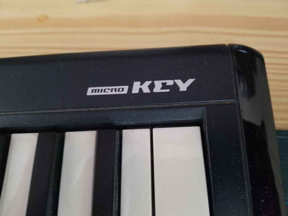 Controller Korg 37 clape