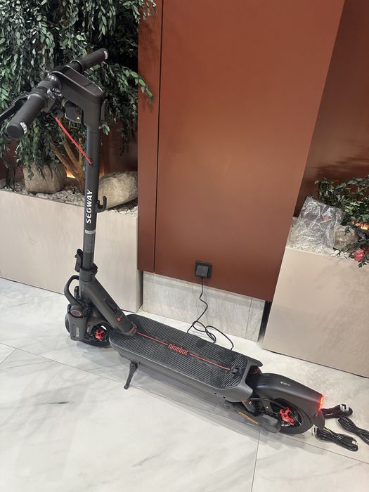 Ninebot max g3