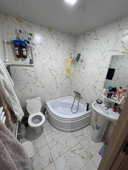 Самарканд Шахар Массив корасув 2 да 2 хонали студияли Уй сотилади