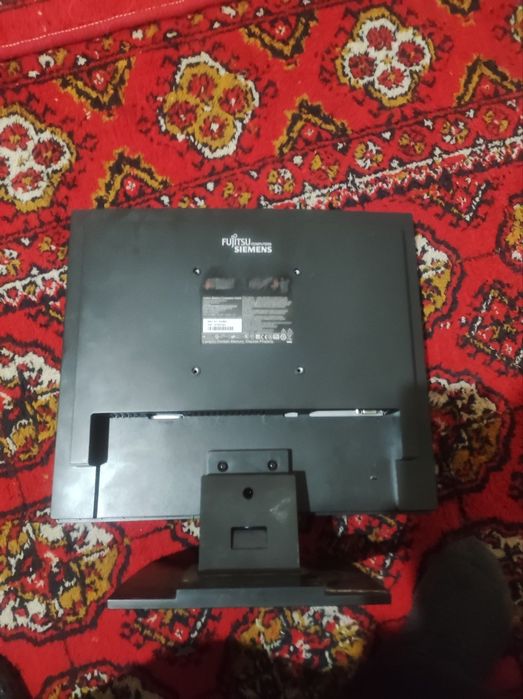 Monitor 17lik 300ming