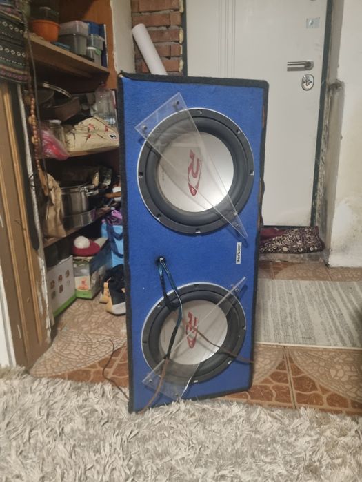 Vand subwoofer masina