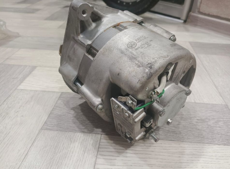 Продам генератор на КамАЗ