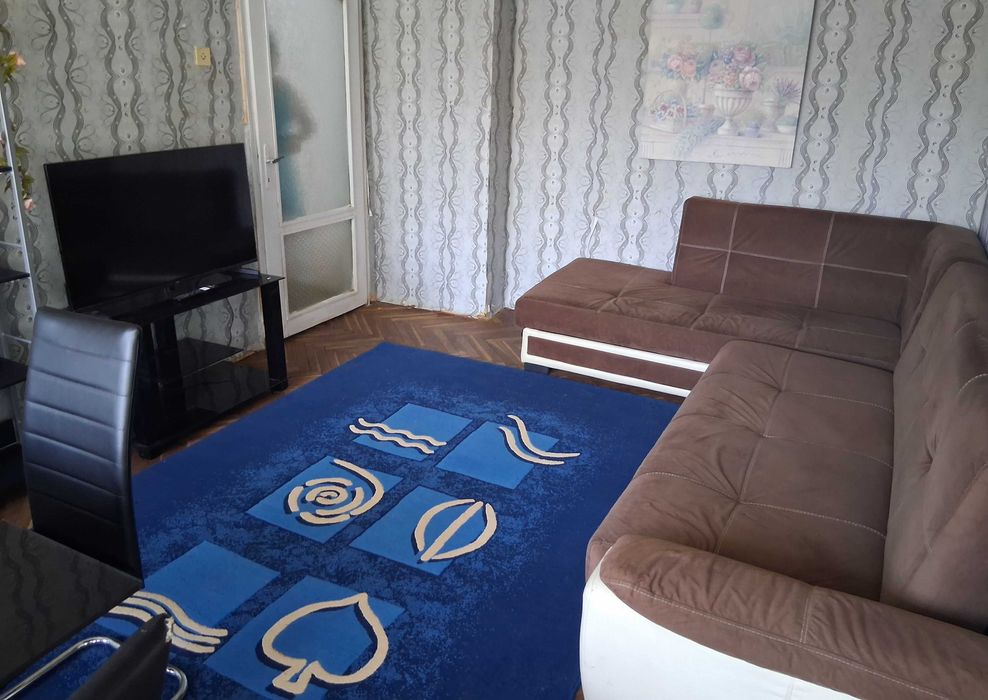 Дава се под наем Двустаен апартамент в Търговище, Център - 75 кв.м за 244.8 € - Снимка #4