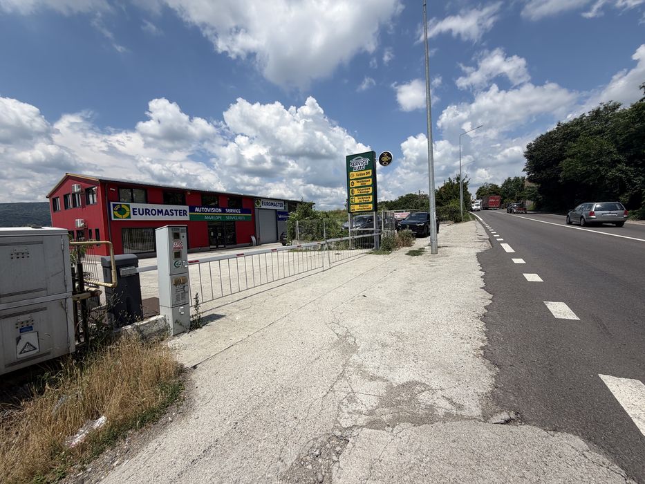 Imobil De Inchiriat Pe Centura Orasului ( Vizavi de Izvor)