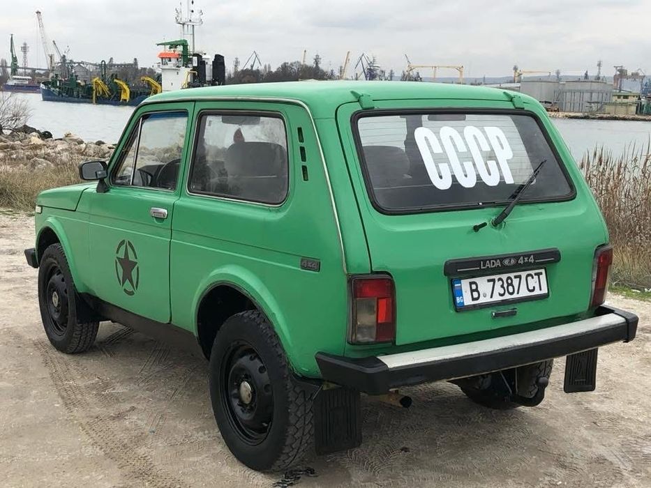 На части Lada Niva 1.7i