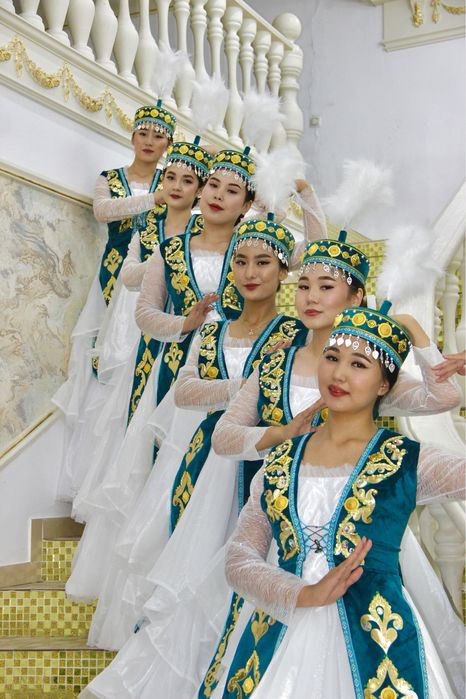 Танцевальные костюмы.